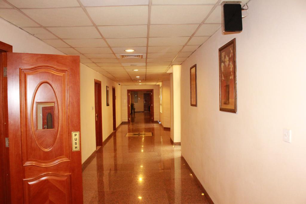Le Park Hotel Doha Exterior foto